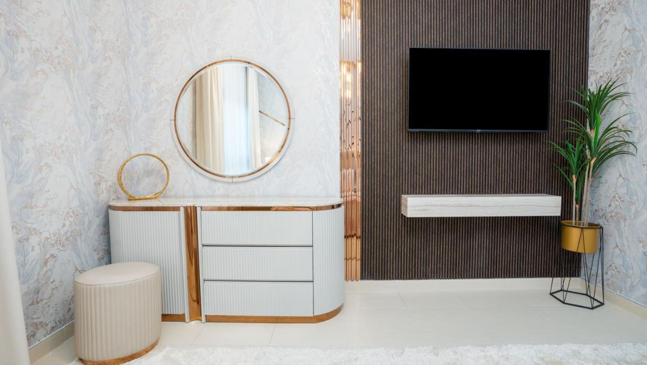 Exclusive Retreat Globalstay'S New 3Br Townhouse With Private Pool Dubai Luaran gambar